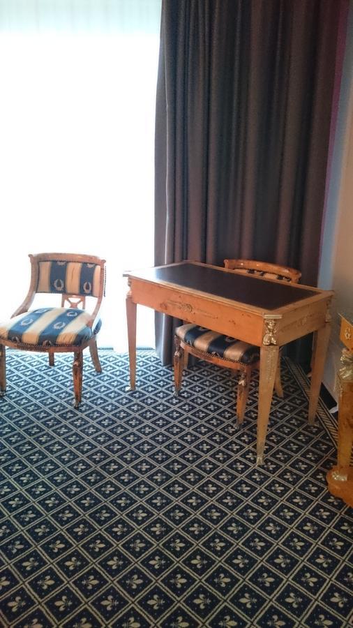 Hotel Fleur De Lys Bailleul  Luaran gambar